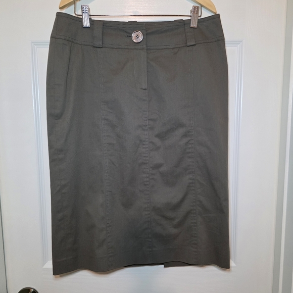 BURBERRY London Olive Khaki Pencil Skirt US Size 6 UK 8 CASUAL PREPPY - Picture 1 of 14